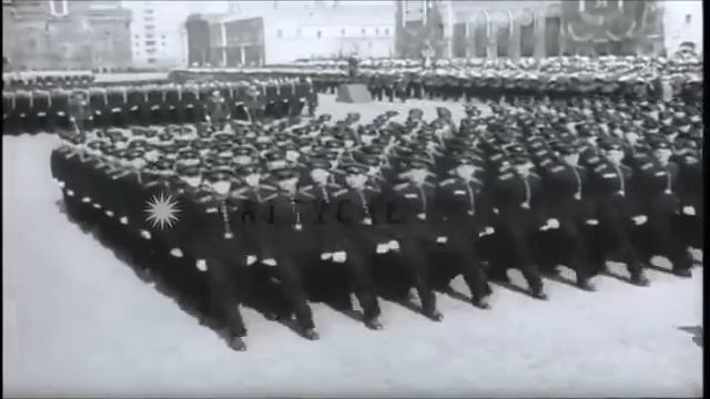 1 мая 1952 года. Военный парад смотреть онлайн