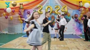 Школьный вальс | Самый красивый танец