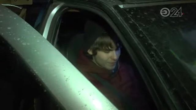 Полицейские Казани задержали 18-летнего пьяного водит? смотреть онлайн