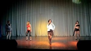 Сексуальный танец выпускниц