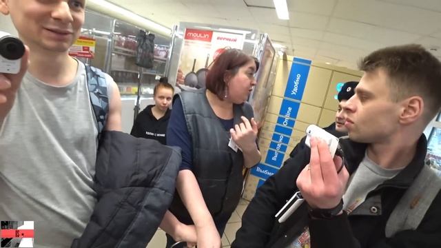 ПРОДАВЕЦ ОТНИМАЕТ ТУХЛЯК / РАЗБОРКИ В МАГАЗИНЕ / ПОЛИЦ?