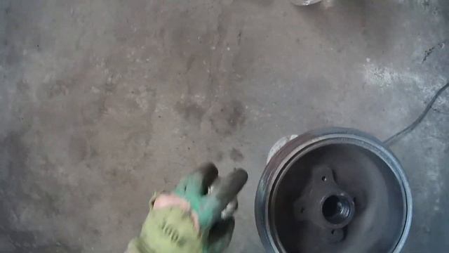 Реставрация тормозных барабанов на Пассат Б3. смотреть онлайн