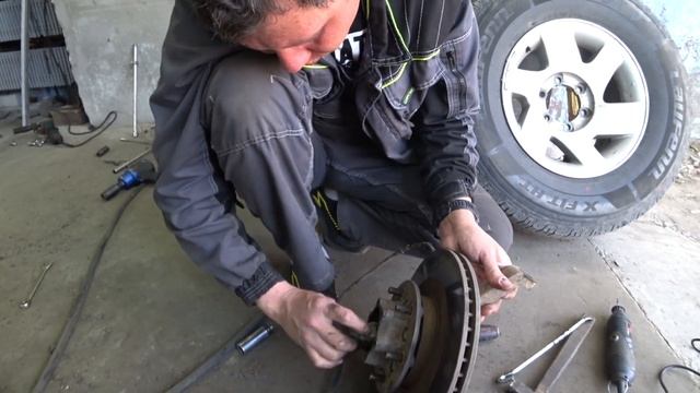 Паджеро спорт, замена игольчатых подшипников на приво смотреть онлайн