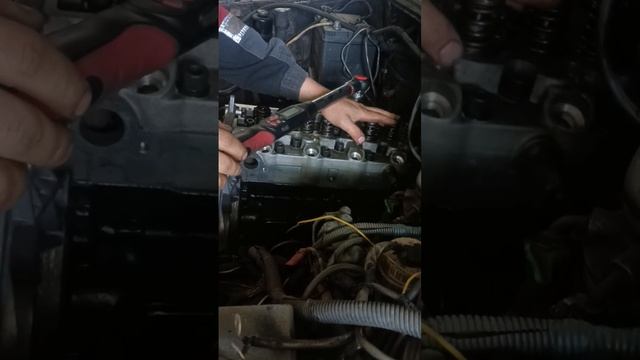 затяжка ГБЦ 4D56