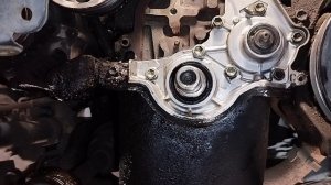 Замена сальника коленвала и масло насоса toyota corolla 1.3 бе