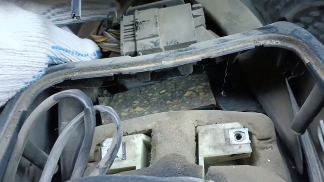 Замена Радиатора печки Рено Меган 1 смотреть онлайн