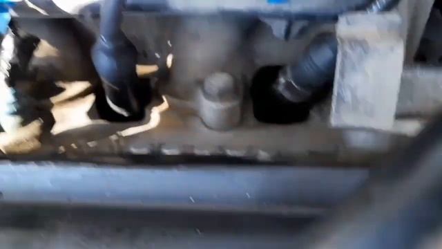 Пробивает свечные провода на корпус .В чём может быть ?