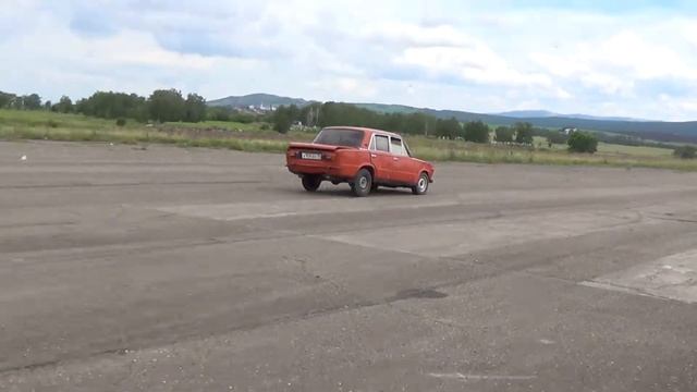 ВАЗ 2106 . 4 скорости назад . смотреть онлайн