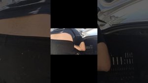 Встановлення камери заднього виду в рено меган 2