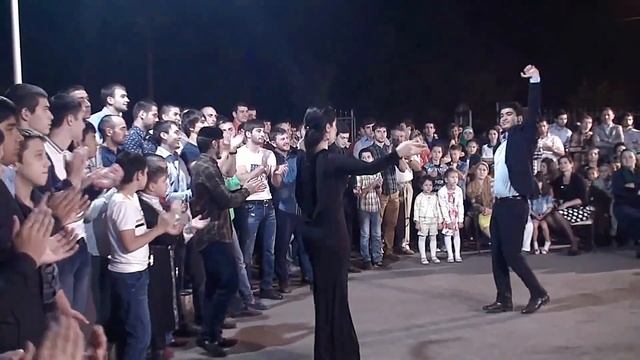 Хаза ЛОВЗАР! Чеченская СВАДЬБА Лезгинка. Руслан АХМАД? смотреть онлайн