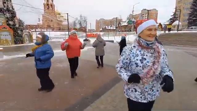 Танцы 60+ На улице мороз, а мы танцуем цыганочку!dance#activeli смотреть онлайн