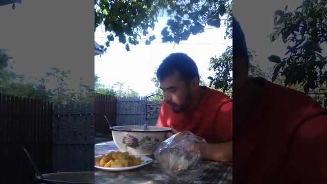 АСКЕТ на связи,ем салат с помидорами с луком, перцем+ к?