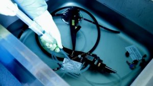 Обучающее видео  Обработка гибких эндоскопов  Механиз