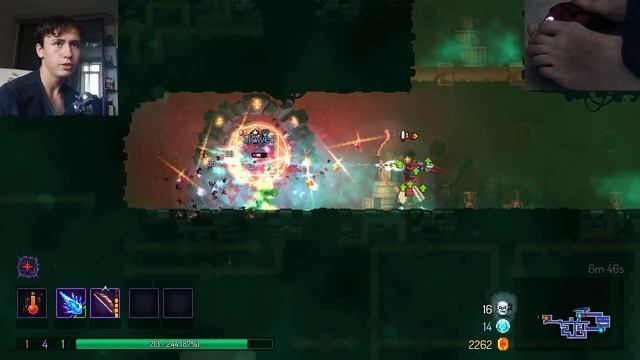 попытался пройти Dead Cells ногами...