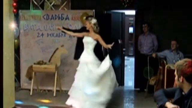 Свадебное танго.avi смотреть онлайн
