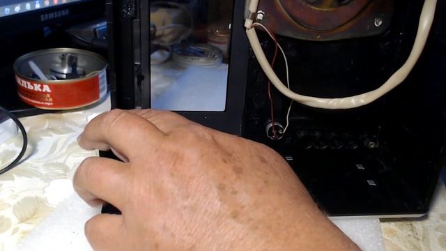 Салют 001 устраняю дребезг передней панели.