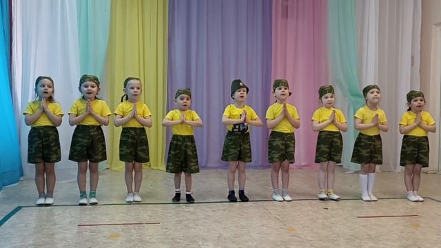 Песня «Бравые солдаты» Музыка А. Филиппенко. Слова Т.