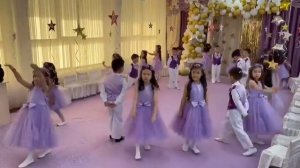 выпускной детского сада , нежный вальс. хореограф Фари