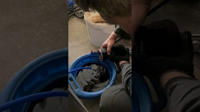 Техническое обслуживание винтового компрессора IronMac.