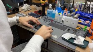 Наклейка защитного стекла Remax ES-01 с автоматической нак