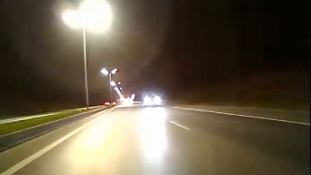 Ночь вторая камера Street Storm CVR-N8520W смотреть онлайн