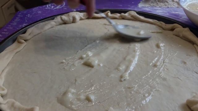 Готуємо ДВІ найсмачніші піци: СИРНА та ПЕПЕРОНІ з перц смотреть онлайн