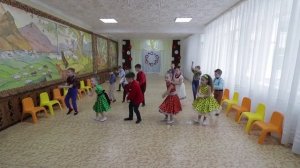 Танец "Где живут улыбки" - 2