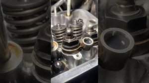 Нива Шевроле Замена маслосъемных колпачков без сняти?