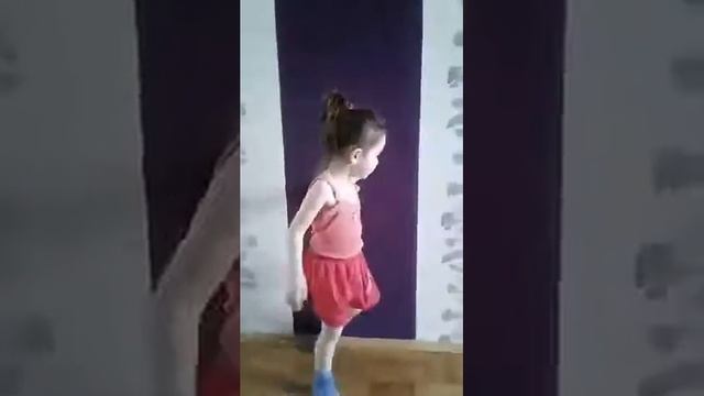 Будущая балерина!!! смотреть онлайн