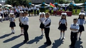 Флешмоб выпускников "Последний звонок"