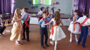 Выпускной вальс в 4 классе начальной школы