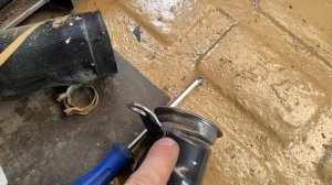 Заливная горловина бензобака от Niva 21214 и крышка с ключ?