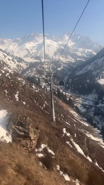 Горный курорт Шымбулак. Каток Медео. Алматы. Казахстан. смотреть онлайн