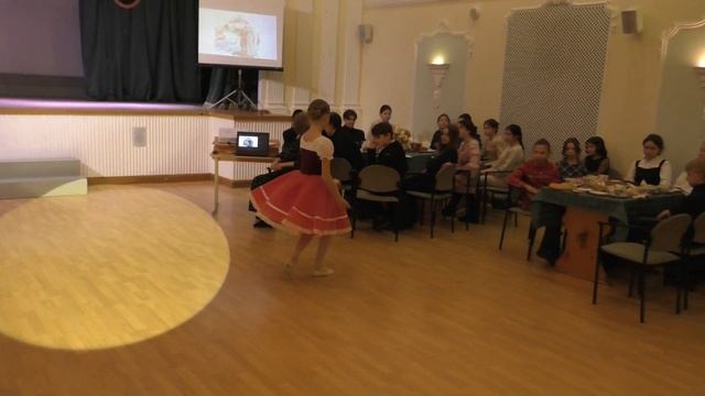Шереметьевская гостиная. Вариации из балета "Лебединое озеро" смотреть онлайн