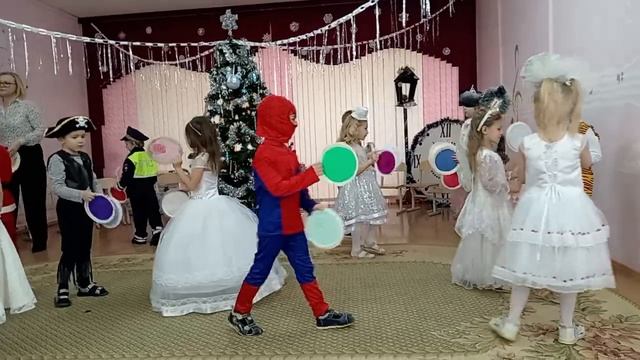 Танец "часики"!!! смотреть онлайн