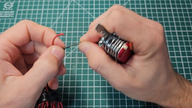 Модернізація Victorinox Handyman 1.3773 / Кресало Victorinox Mini Tool FireAnt O смотреть онлайн