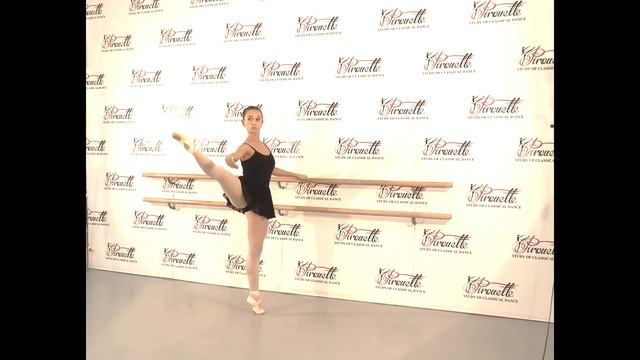 "PIROUETTE" 15.14.01 Grand temp relevé на 90%, en dehors et en dedans смотреть онлайн
