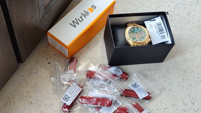 10 шт Victorinox Classic SD Citizen Carson CA4542-59X и другие спойлеры обзо?