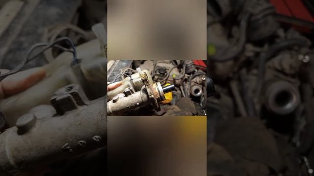 MAZDA 626 GE ЗАМІНА ГОЛОВНОГО ТОРМОЗНОГО ЦИЛІНДРА