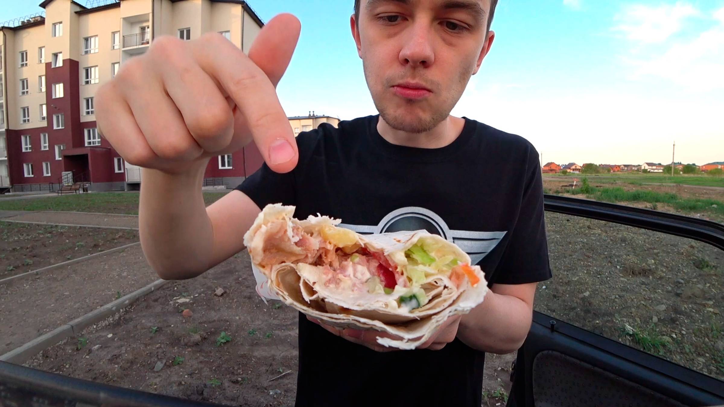 КУПИЛ ДЕРЕВЕНСКУЮ ШАУРМУ!