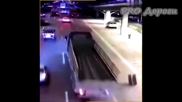 Отвалилось колесо у автомобиля на ходу❗ Колеса в разн смотреть онлайн