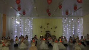 Танец "Мама, будь всегда со мною рядом"