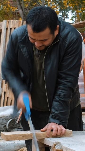 РУЧНОЙ ТРУД НЕ ЛЕГКИЙ! смотреть онлайн