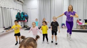 Танец для малышей на 23 февраля "Россия ВПЕРЕД", Газмано