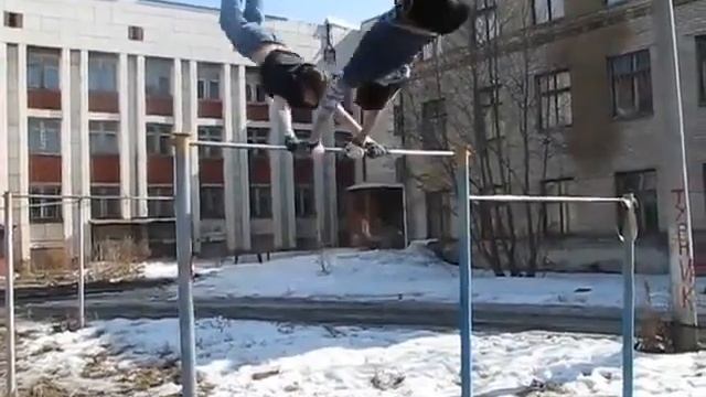 Прикол на турнике смотреть онлайн