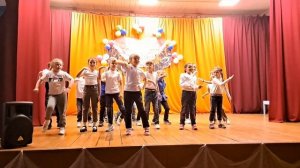 Благотворительный концерт «Дорогою добра», танец под к