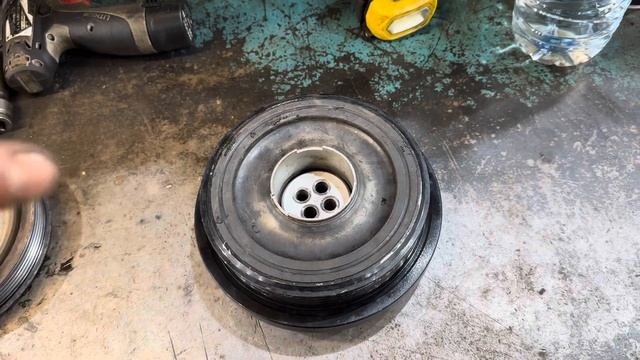 BMW 5 3.0D F10 развалился шкив коленвала 👍👍👍 смотреть онлайн