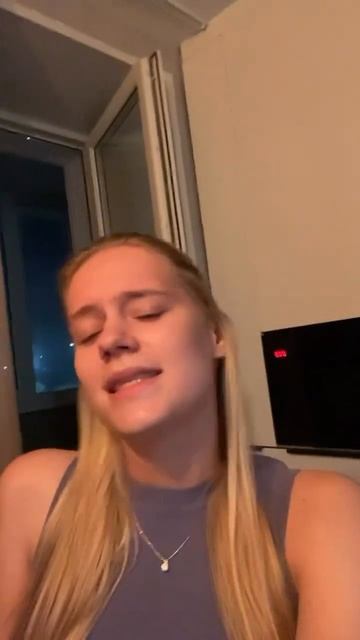 знаю,что если слушать песню 1000 раз - она быстро надоест смотреть онлайн