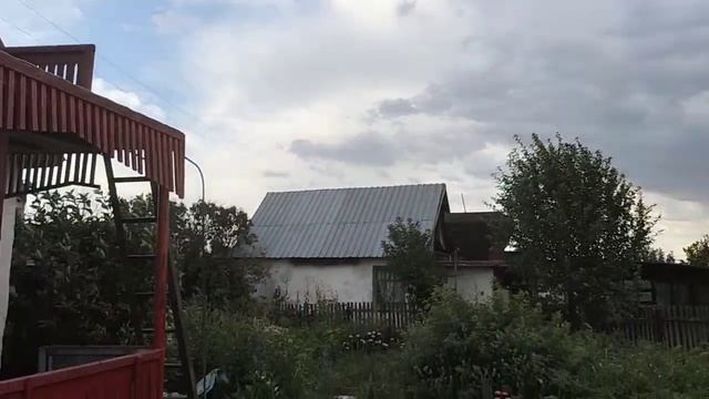 Покраска окон и дверей на даче🙃 24 г смотреть онлайн