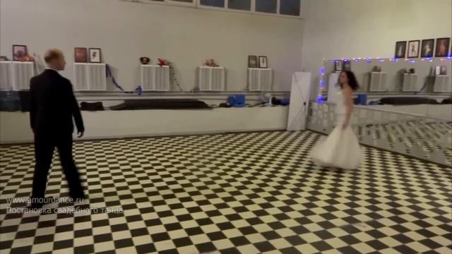 Романтичный свадебный танец Вальс (Viennese Waltz)